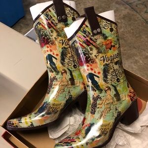 Cowboy style rain boots with vintage fashion print
